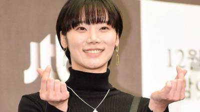 Mi-soo es mejor recordada por su papel en la controvertida serie de televisión surcoreana Snowdrop.