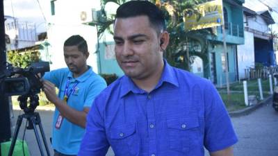 El periodista Nahún Monge y su camarógrafo Leonardo Maccoy denunciaron el hecho ante la Fiscalía de La Ceiba.