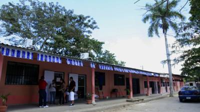 Las instalaciones de la escuela Álvaro Contreras han ido modernizándose con el paso de los años gracias al esfuerzo de padres.