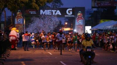 Esperaron que se diera la orden de arranque para salir por la gloria.