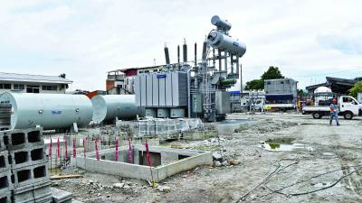 La Enee está construyendo una nueva subestación en el barrio El Benque. Foto: Héctor Edú.