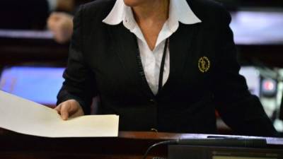 El legislativo guatemalteco emplea actualmente a unas 1,700 personas.