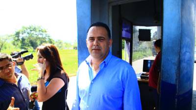 Armando Calidonio arremetió contra el jefe de personal, Roberto Pineda.