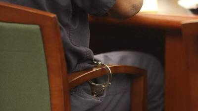 En un comunicado, la Fiscalía indicó que el sujeto fue entregado para procesarlo 'por su probable responsabilidad en los delitos de asociación delictuosa y contra la salud'.