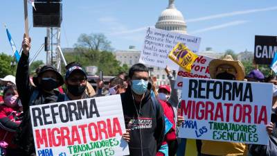 Inmigrantes exigen al Gobierno de Biden cumplir con su promesa y aprobar una reforma migratoria.