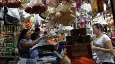 Los hondureños piden se aplique un congelamiento en el precio de los productos de consumo básico.