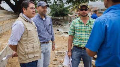 El presidente Hernández en la colonia Campo Cielo.
