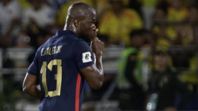 Enner Valencia celebra su gol ante Colombia en Barranquilla.