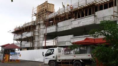 La construcción del centro de convenciones Copantl avanza rápidamente. Foto: Franklin Muñoz.