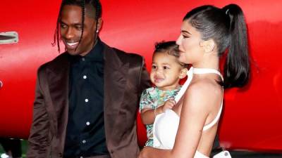 Travis Scott y Kylie Jenner pronto le darán un hermanito a Stormi.