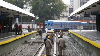 Las autoridades argentinas realizaron el levantamiento del cuerpo.