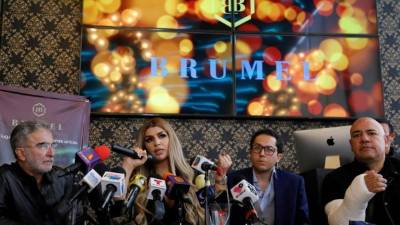 En la conferencia de prensa Mariana González confirmó que sí tuvo una amistad con el fallecido en 2016.