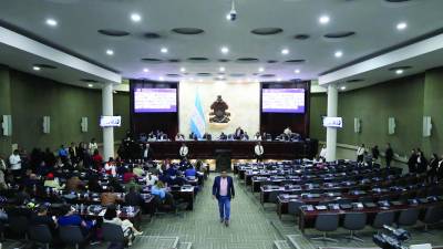 Los diputados del Partido Salvador de Honduras también informaron que están revisando el presupuesto.