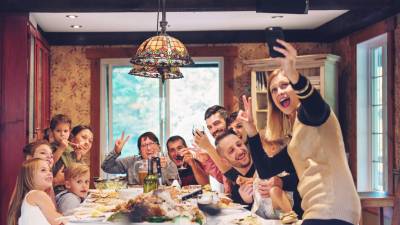 Reunión. Deguste con sus seres queridos en buen ambiente