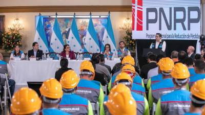 La presidenta Xiomara Castro lideró este viernes 23 de noviembre el lanzamiento del Programa Nacional para la Reducción de Pérdidas de la ENEE.