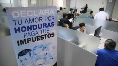 Impuesto sobre ventas, ISR y la tasa a combustibles son los mayores aportantes. Imagen de archivo.