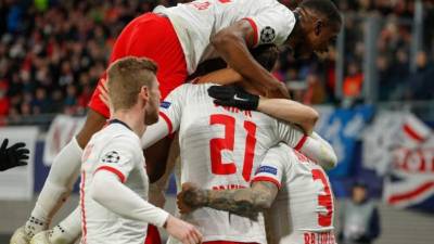 Leipzig selló con categoría su pase a cuartos de final de la Champions League. Foto AFP.