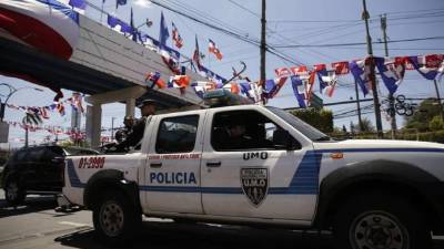 En El Salvador, las elecciones de diputados y alcaldes se celebran cada tres años y las presidenciales cada cinco.