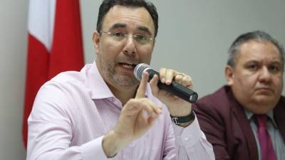 Conferencia de prensa del Partido Liberal.