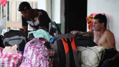 Miles de cubanos permanecen asilados en Costa Rica.