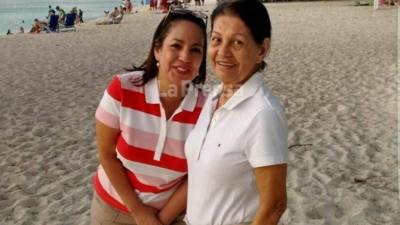 Las mujeres fueron identificadas como Mirna Elizabeth de Adriano (76) y Ana Bessy Adriano (49).