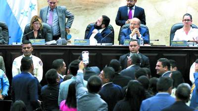 <b>De manera sorpresiva, el dictamen fue leído en el Congreso Nacional el martes por la noche.</b>