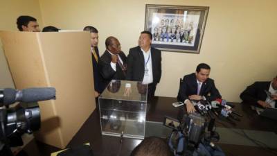 En caso de no llegar a un consenso se votaría en una urna, comentó el diputado y secretario del Congreso Nacional, Mario Pérez.
