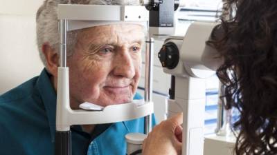El paciente con diabetes tipo2 puede presentar problemas de el glaucoma.