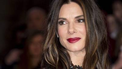 Sandra Bullock de 51 años es una de las mujeres más atractivas de Hollywood.