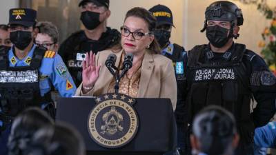 La presidenta Xiomara Castro, en un anuncio este jueves desde Casa Presidencial, declaró la guerra contra la extorsión y grupos de delincuencia organizada en Honduras.