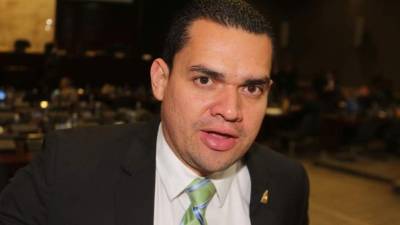 El secretario también indicó que cuando un decreto es enviado al Ejecutivo para su sanción, éste tiene diez días para sancionarlo o vetarlo. Imagen de archivo La Prensa.