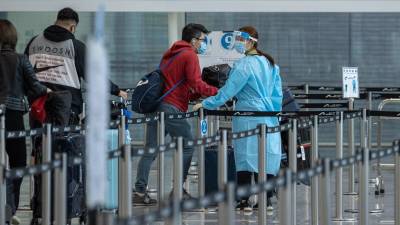 Unas 8.300 conexiones aéreas internacionales y domésticas fueron anuladas el fin de semana de fiestas.