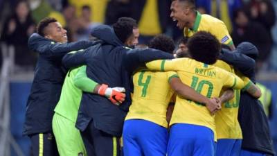 Brasil se clasificó a semifinales de la Copa América en dramática tanda de penales contra Paraguay. Foto AFP