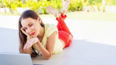 'Si él es mucho mayor que tú, estás en riesgo. No sabes quién es él realmente. Puede ser una trampa y podrías convertirte en una víctima de la trata de personas', le advierte la Doctora Corazón.