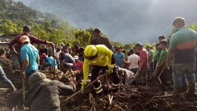 Las lluvias han provocado flujos de lodo, inundaciones, colapsos estructurales, deslizamientos de tierra, hundimientos y fuertes vientos.