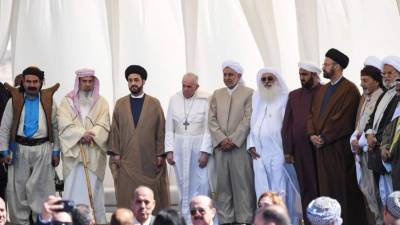 El encuentro sirvió para que el papa agradeciese al gran ayatolá 'que levantase la voz en defensa de los más débiles y perseguidos, afirmando que lo sagrado es la importancia de la unidad del pueblo iraquí'.