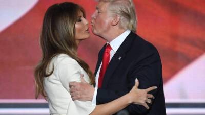 El candidato republicano Donald Trump atacó anoche al expresidente Bill Clinton por sus infidelidades a su rival demócrata Hillary Clinton. Pero el pasado del magnate deja en evidencia su propio 'lado oscuro' con sus ex esposas.