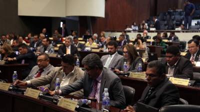 Los congresistas aprobaron el aumento de penas para cabecillas de pandillas y para sus delitos con agravantes.