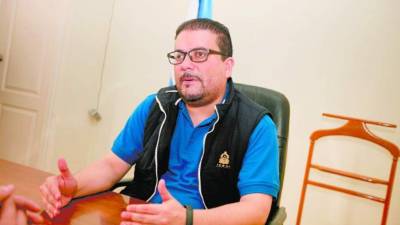 Francis Contreras, jefe de Regulación Sanitaria.