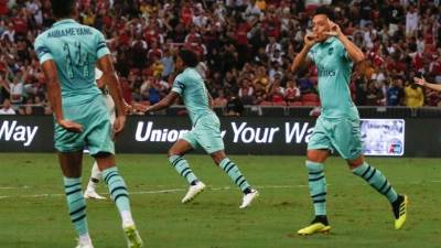 El alemán Mesut Özil abrió el marcador para los de Londres al minuto 60.