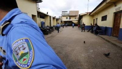 La poca presencia de agentes es evidente en la conocida estación policial de Belén.