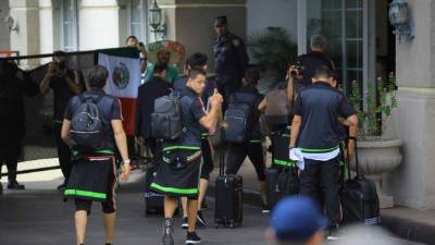 Javier 'Chicharito' Hernández a su llegada al hotel de concentración de la Selección de México en San Pedro Sula.