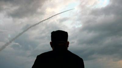 Kim Jong Un sigue provocando a la Comunidad Internacional con lanzamientos de nuevos misiles dsarrollados por Corea del Norte.