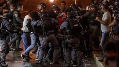Cientos de palestinos resultaron heridos en enfrentamientos ocurridos el fin de semana en Jerusalén Este entre manifestantes y fuerzas de seguridad israelíes, que desataron preocupación internacional por la posible propagación de las tensiones. Fotos: AFP