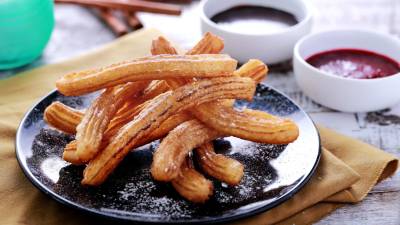 Esta tradición, bañada de azúcar y salsas como caramelo y ganache, tiene su origen en China.