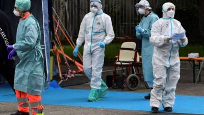 Los hospitales en Italia se han visto colapsados con pacientes de Covid-19. Foto: AFP