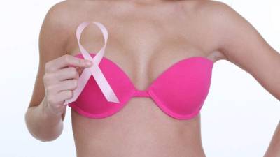 Los investigadores encontraron que la radiación adicional reduce el riesgo de recurrencia de cáncer de mama de las mujeres en la próxima década.