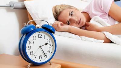 Las personas con insomnio primario tienen problemas continuos para quedar dormidas.