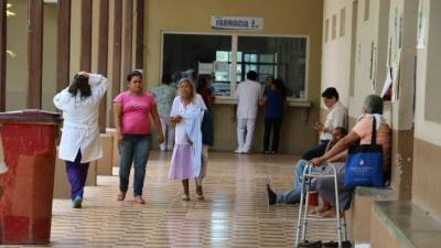 El menor permanece hospitalizado luego de las quemaduras en sus manos.