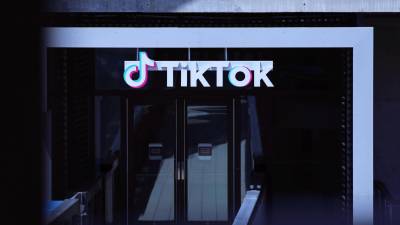 La Corte Suprema de Estados Unidos accedió la semana pasada a examinar la apelación de TikTok a esta ley, que obligaría a ByteDance, su propietario chino, a vender la popular plataforma de intercambio de videos como condición para mantener su actividad en el país.